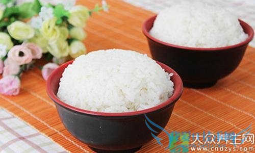 ������ʳ���������ԡ�Ů�˸�������(1)