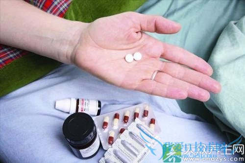 ��ѧ��������ҩ��Ů���¾���Ӱ��(1)