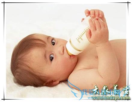 �����䷽�̷۵����඼����Щ�أ�(1)