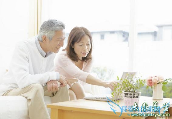 60��������Ⱥ�����ᵼ�²м�(2)