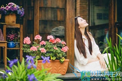 �ߴ��ϰ����Ů���ز��䡰�ɿ塱  (3)