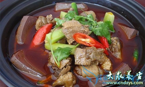 �����ܳԼ�Ѫ�� 