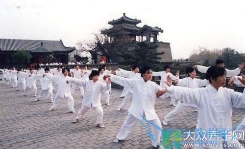 6���˶����ⱳʹ(5)