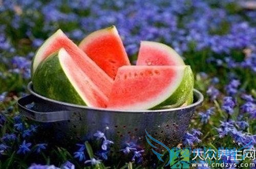 ʹ��Ů�Ծ�ǰ����9��ʳ��  (7)