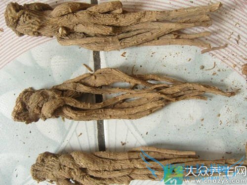 ��Ѫѹ�ܳԵ�����