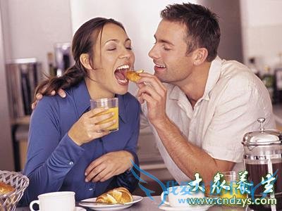 ��ǰ��ʳע������������ʱ���Ҫ��ʲô�أ�(4)