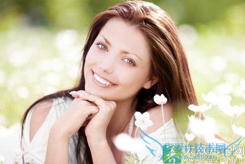 ������� Ů�˸�ʲô�������(3)