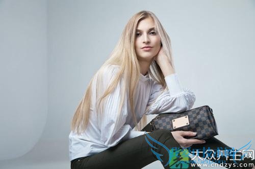 ������� Ů�˸�ʲô�������(5)