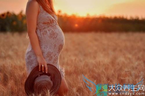 �ʸ�������Ů������������(1)