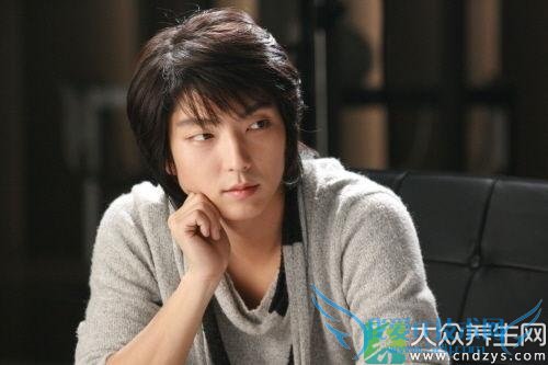 �Ĵ󷽰���������ļ�ͷ����������  (7)