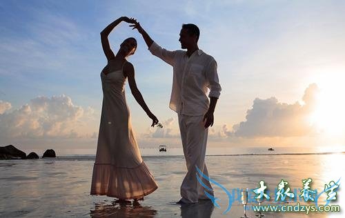 ��AƬ���˶��᷸���ߴ����(7)