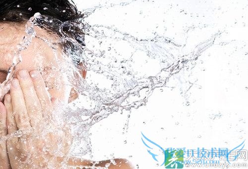 ����ҩױ���� ��ױƷ��Ч����  (4)