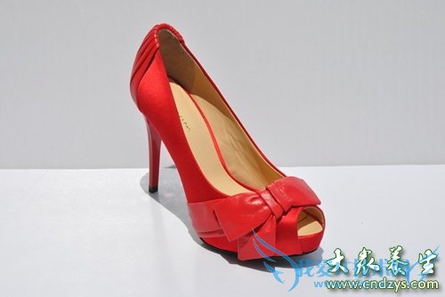 Ů�˴�Ь���ɲ�֪��8�����  (4)