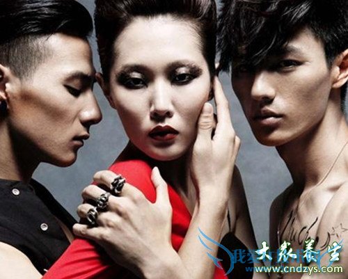 ����Ů�����ջ����˵�9����Ϊ (3)