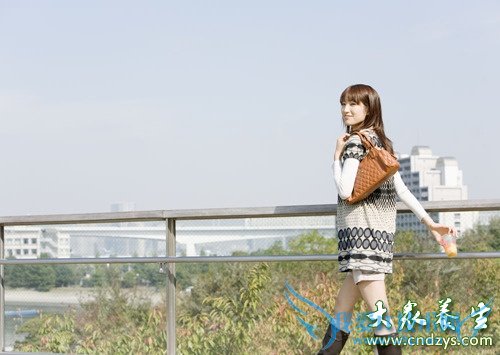 Ů���ϴ�ǰ��������������(3)