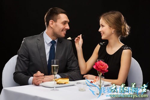 ���˵ġ����̷򡱳�����Բ֮ҹ�ݷ�(1)