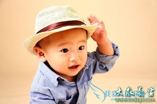 ����3��ǰ����ĸ�м���8����(5)