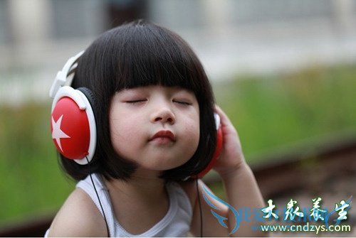 ����3��ǰ����ĸ�м���8����(8)