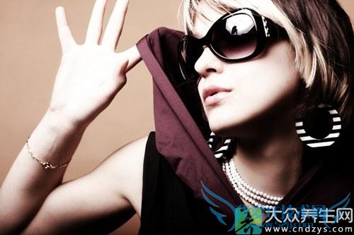 Ů�������ڵ�����΢��仯(2)