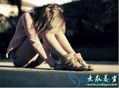 Ů������ж��Լ��Ƿ����䵭(4)