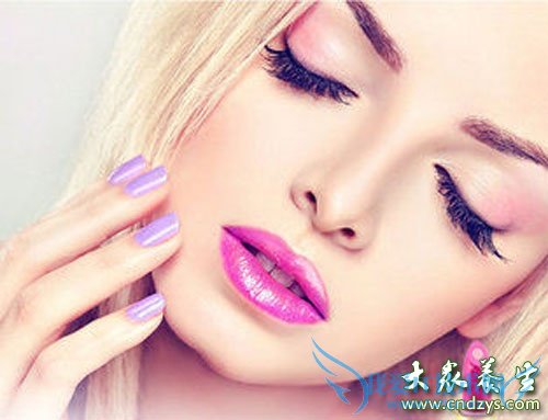 �ں��Ů����ɵ�7��Σ��(1)