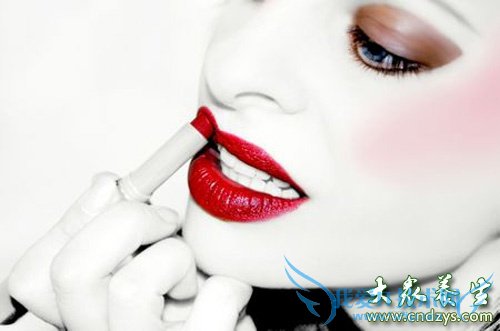 �ں��Ů����ɵ�7��Σ��(3)