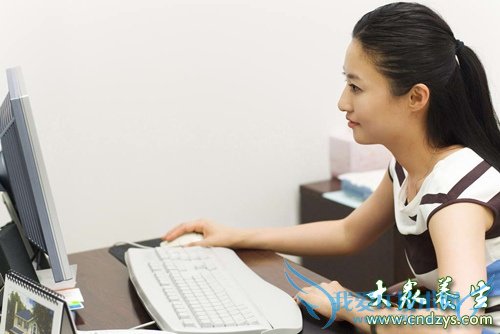 ���԰칫Ů���������  (3)