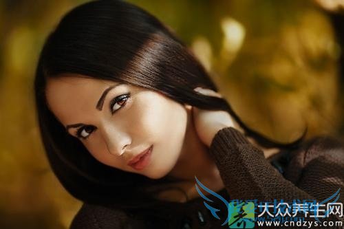 Ů�˰˸��ط����¶�(4)