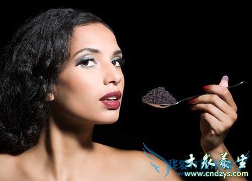 �ɶ���ʧ����Ӱ���Ƣ�� Ů�Զ�Ի�ɫʳ��(2)