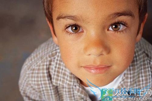 ��ͯ�ǳ�Ѫ��ô�� 