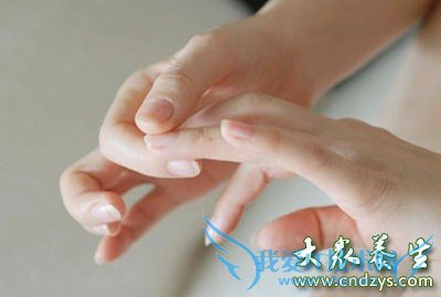     Ů����Ѫ�����12�����֣�(8)