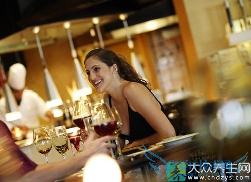 Ů����ʳ �＾����Ůʿ��ʲô��