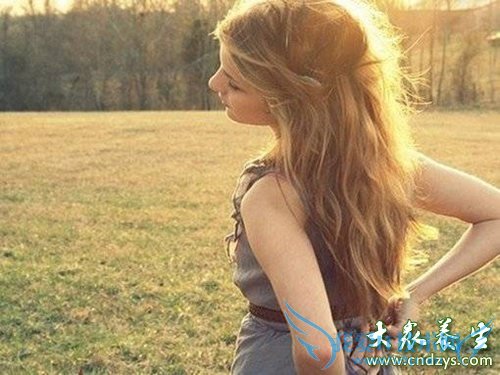 ������Ů���ĸ��Ƽ������������� (3)