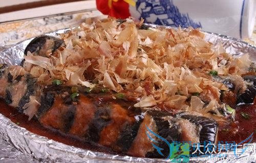 �����ܳ�ľ�㻨�� 