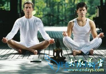 ǿ��������