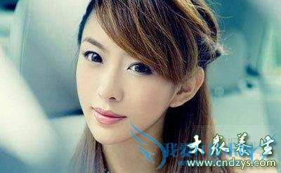 �ƺְ���ôȥ������ҽ���ڵ������ƻƺְ�(1)