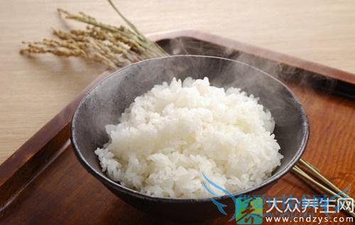 �����ܳ��׷���