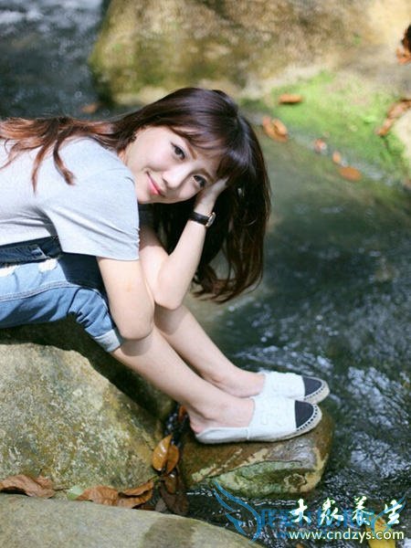 Ů���°�����˽�ܴ���12��С����(11)