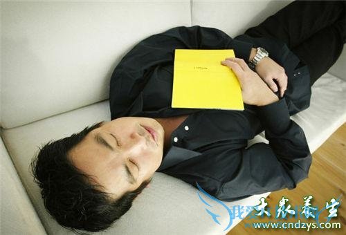 ���أ����˲�Ը͸¶��������(1)