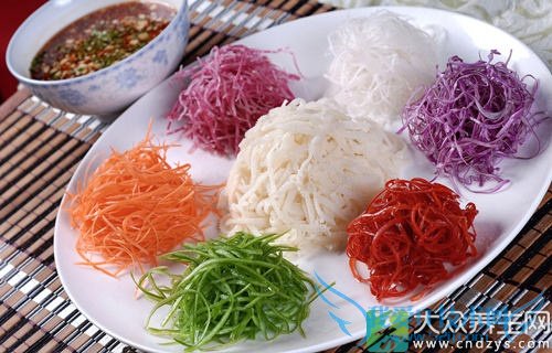 �����ܳ�ţ��Ҷ��  