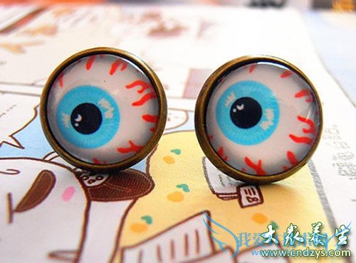 ����8����λ��Ѫ������(1)