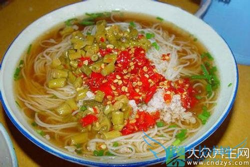 �����ܳ��׷���