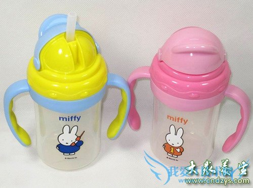 Ӥ������ˮ��ô��