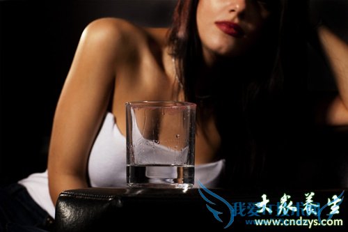 ����!Ů�Բ�Ѫ�����9������  (2)