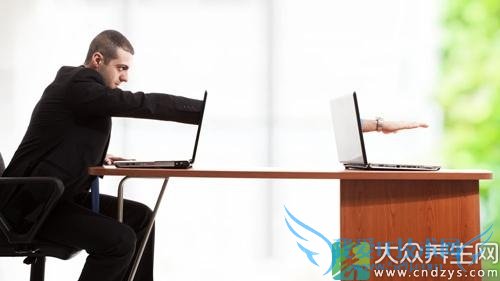 ȷ������˽��������8�ֱ���(1)