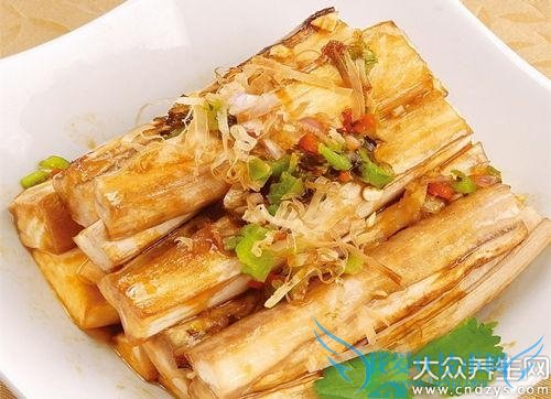 �����ܳ�ľ�㻨�� 