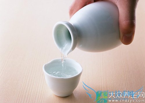 �����ܳ��Ͼ���  