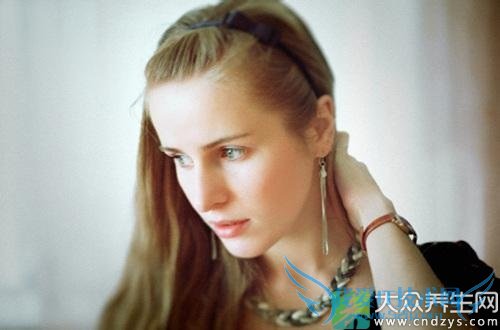 Ů���Լ���˥�������岿λ�仯����(5)