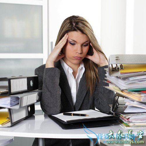 Ƥ���쳣�԰� Ů������ȱ�����߸��ź�(1)