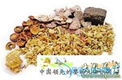 ������ʳ�ļҳ�ҩ����4����ʳ�������˶��(1)